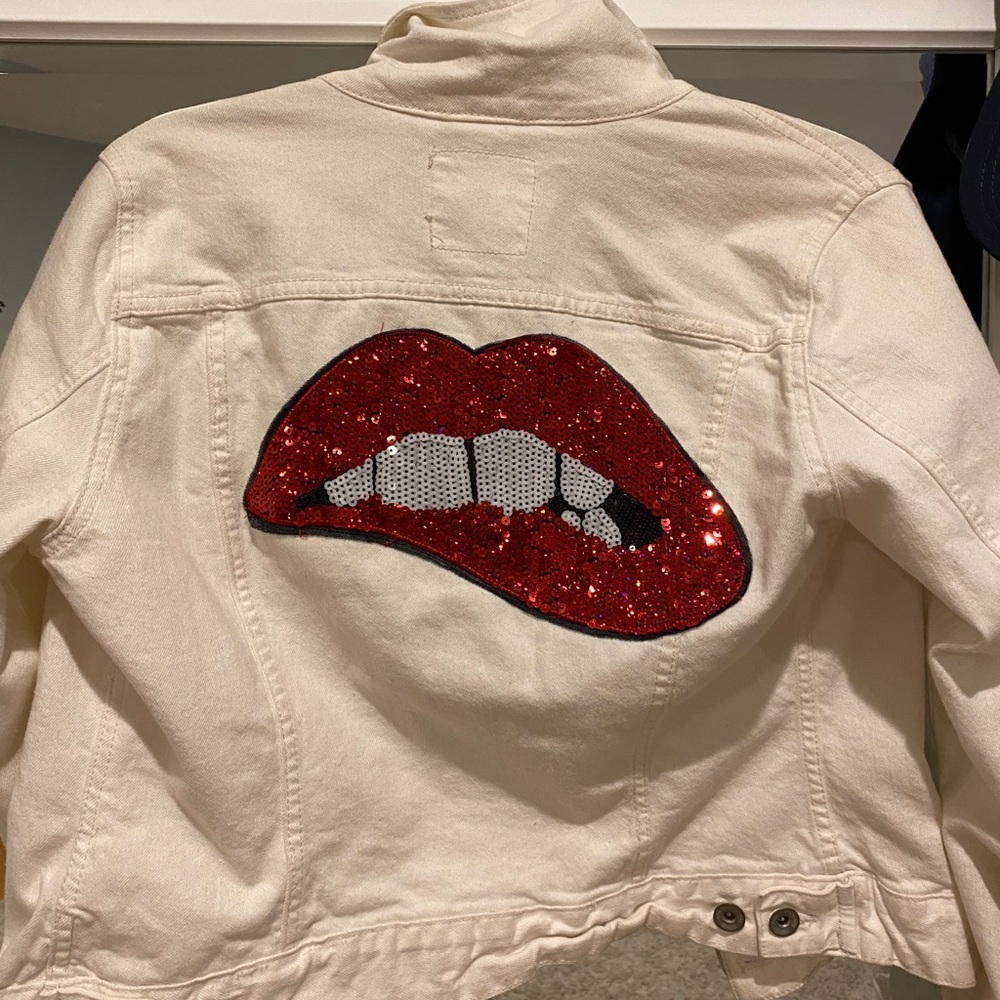 H&M custom lips denim jacket